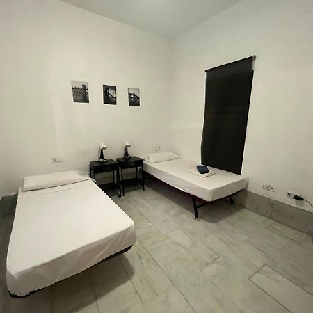 Center Veronica Confort Seville Ngoại thất bức ảnh